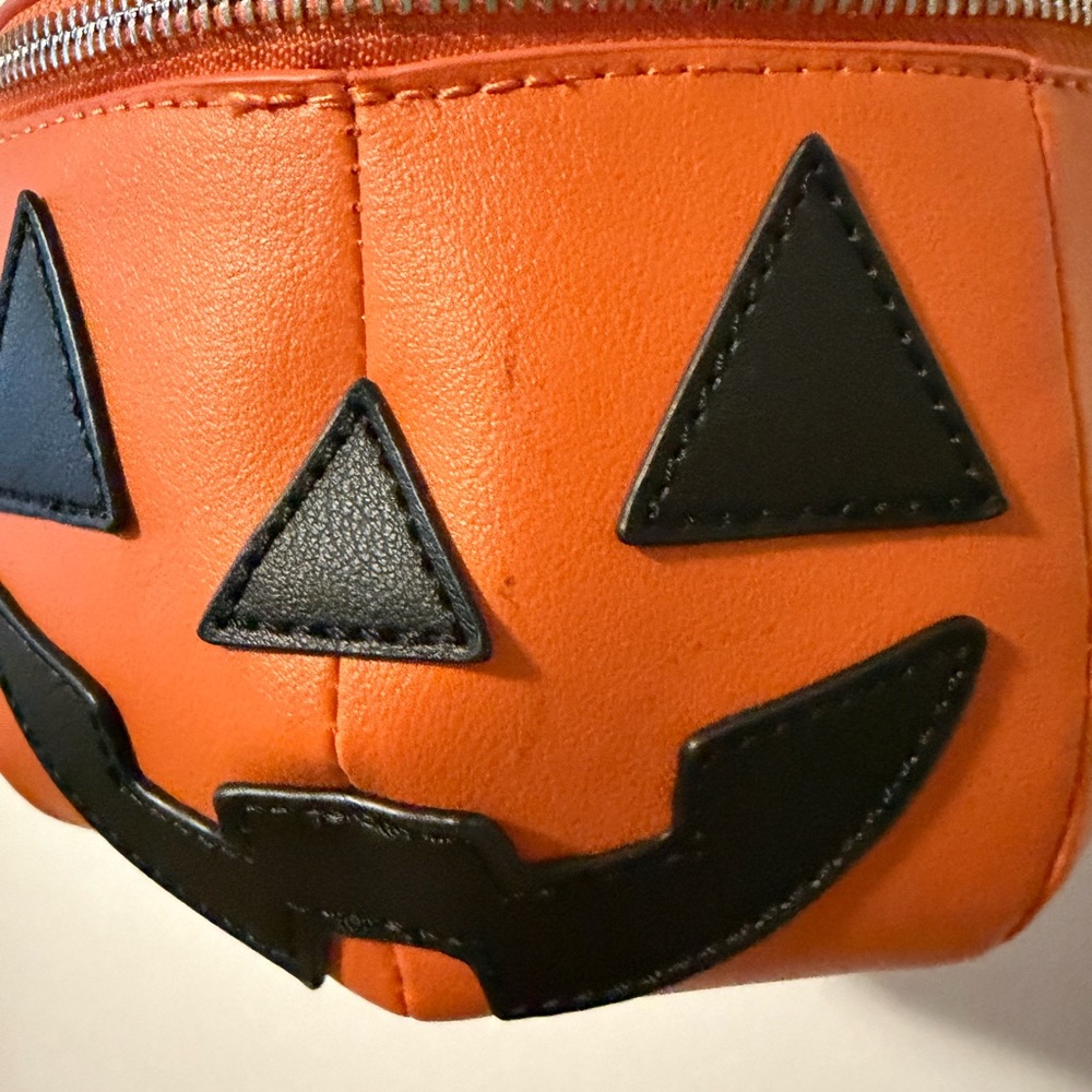 Fine By Me | Halloween Jack O’Lantern | 3D Purse - Picture 5 of 7